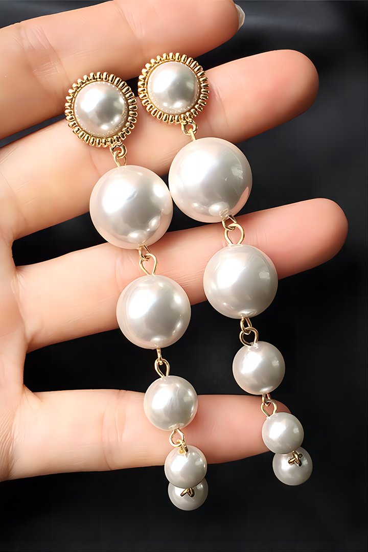 Timeless Pearl Earrings